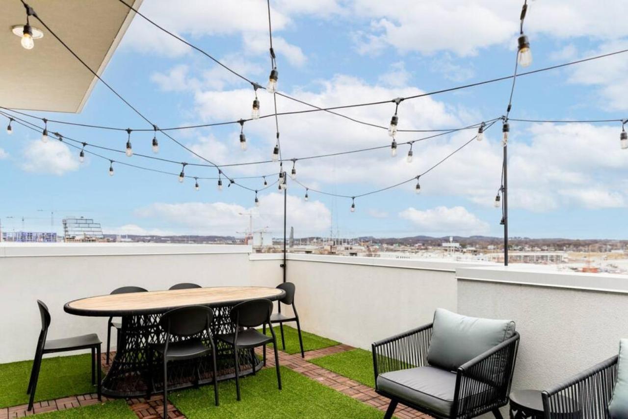 Stunning River View Condo Walk To Downtown Rooftop Patio Nashville Esterno foto