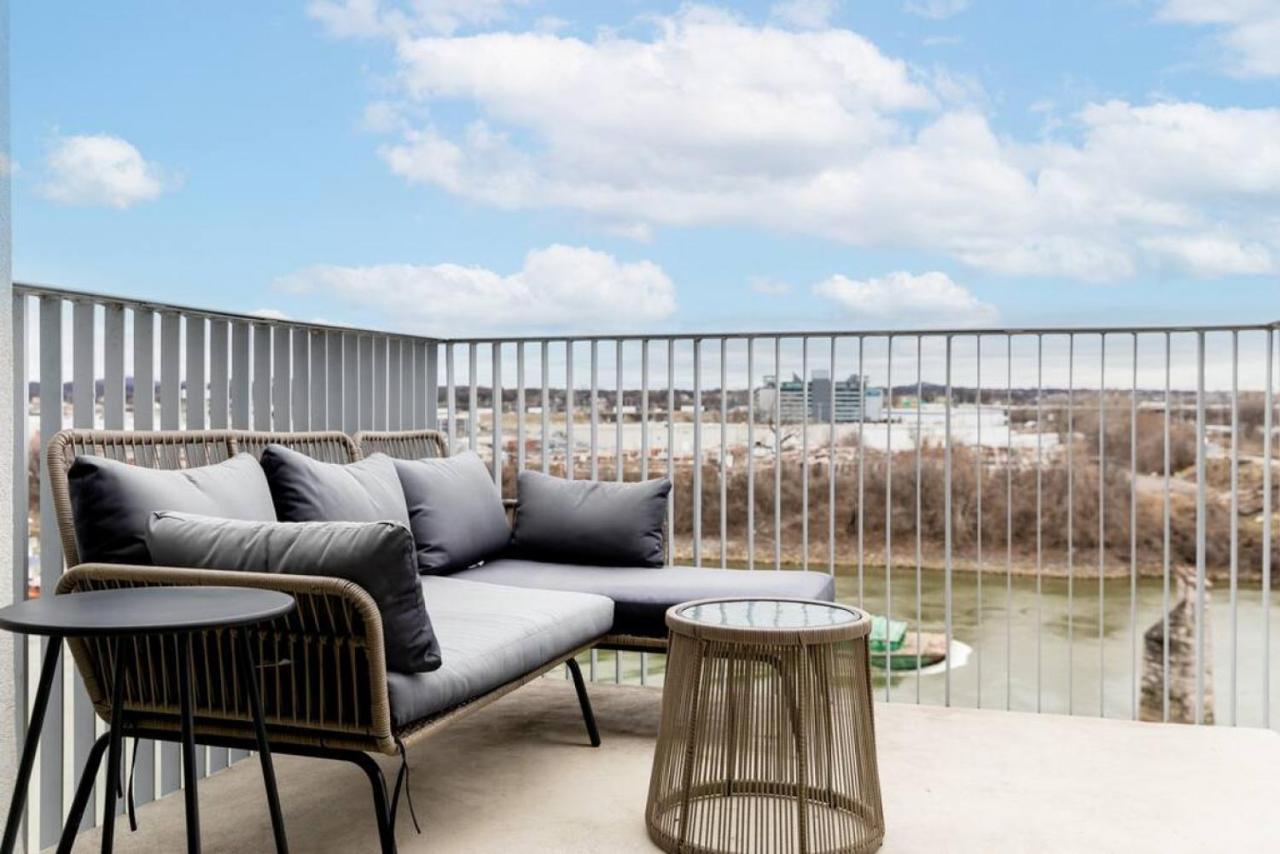 Stunning River View Condo Walk To Downtown Rooftop Patio Nashville Esterno foto